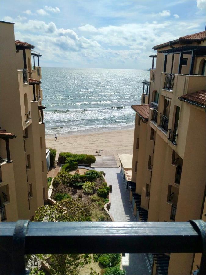 Aparthotel Oazis Vip Club Sunny Beach Esterno foto