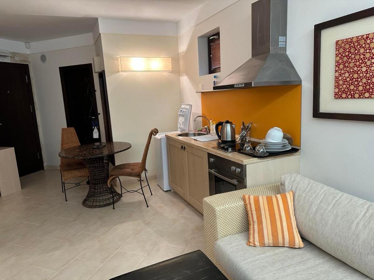 Aparthotel Oazis Vip Club Sunny Beach Esterno foto