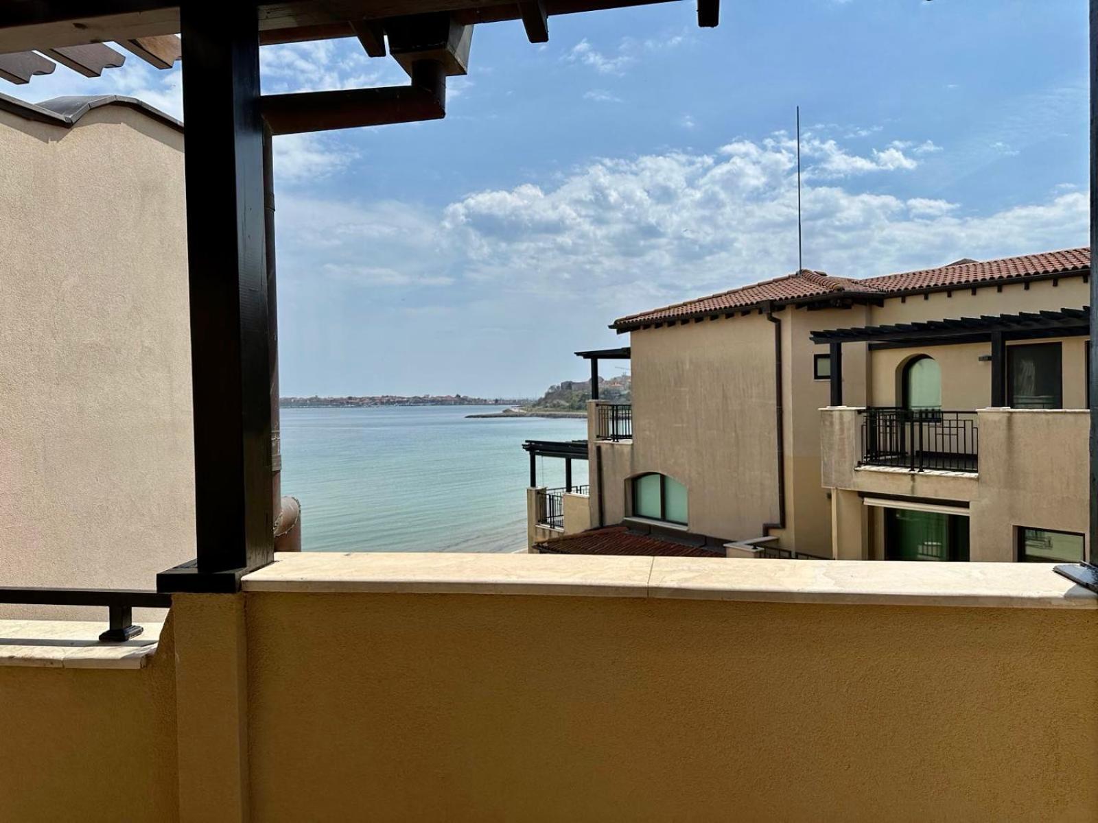 Aparthotel Oazis Vip Club Sunny Beach Esterno foto