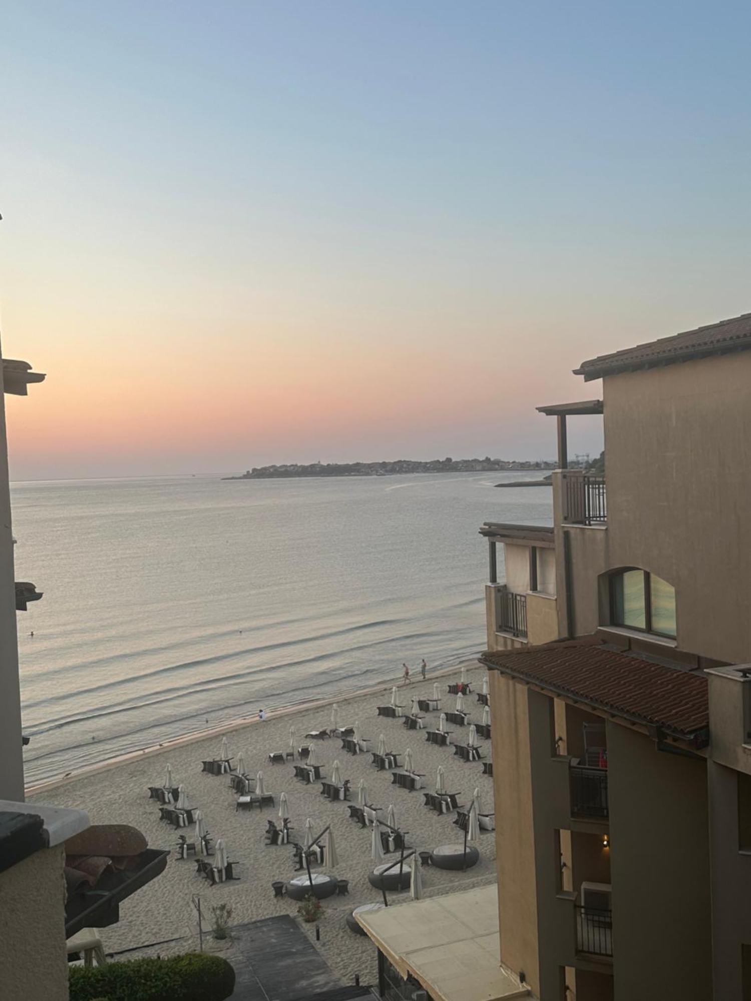 Aparthotel Oazis Vip Club Sunny Beach Esterno foto